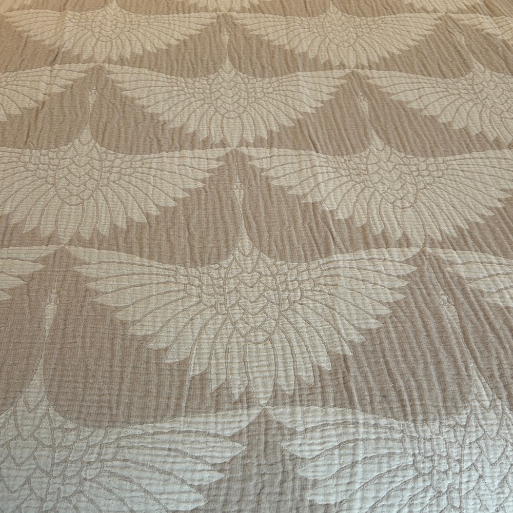 Modern Birds in Flight Crane Tan Cream Woven Organic Cotton Throw Size 55 x 75 - Picture 5 of 14